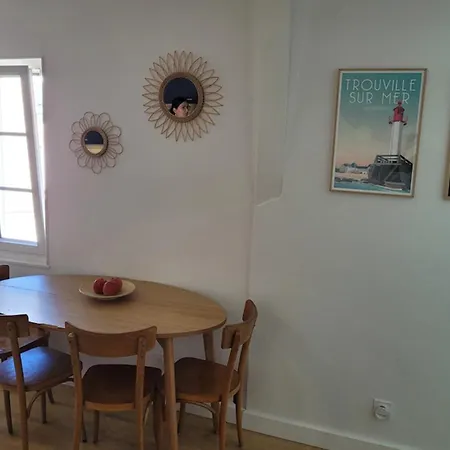 Lägenhet With Wifi Near Center *