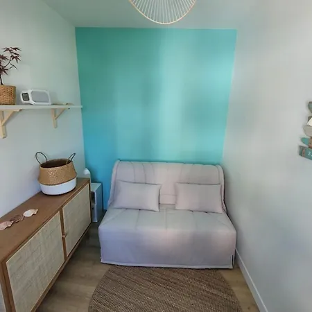 With Wifi Near Center 아파트