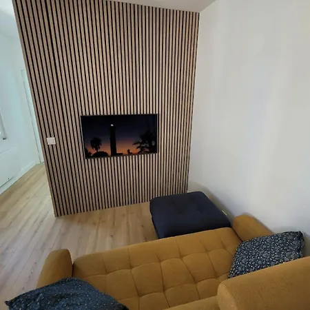 아파트 With Wifi Near Center *